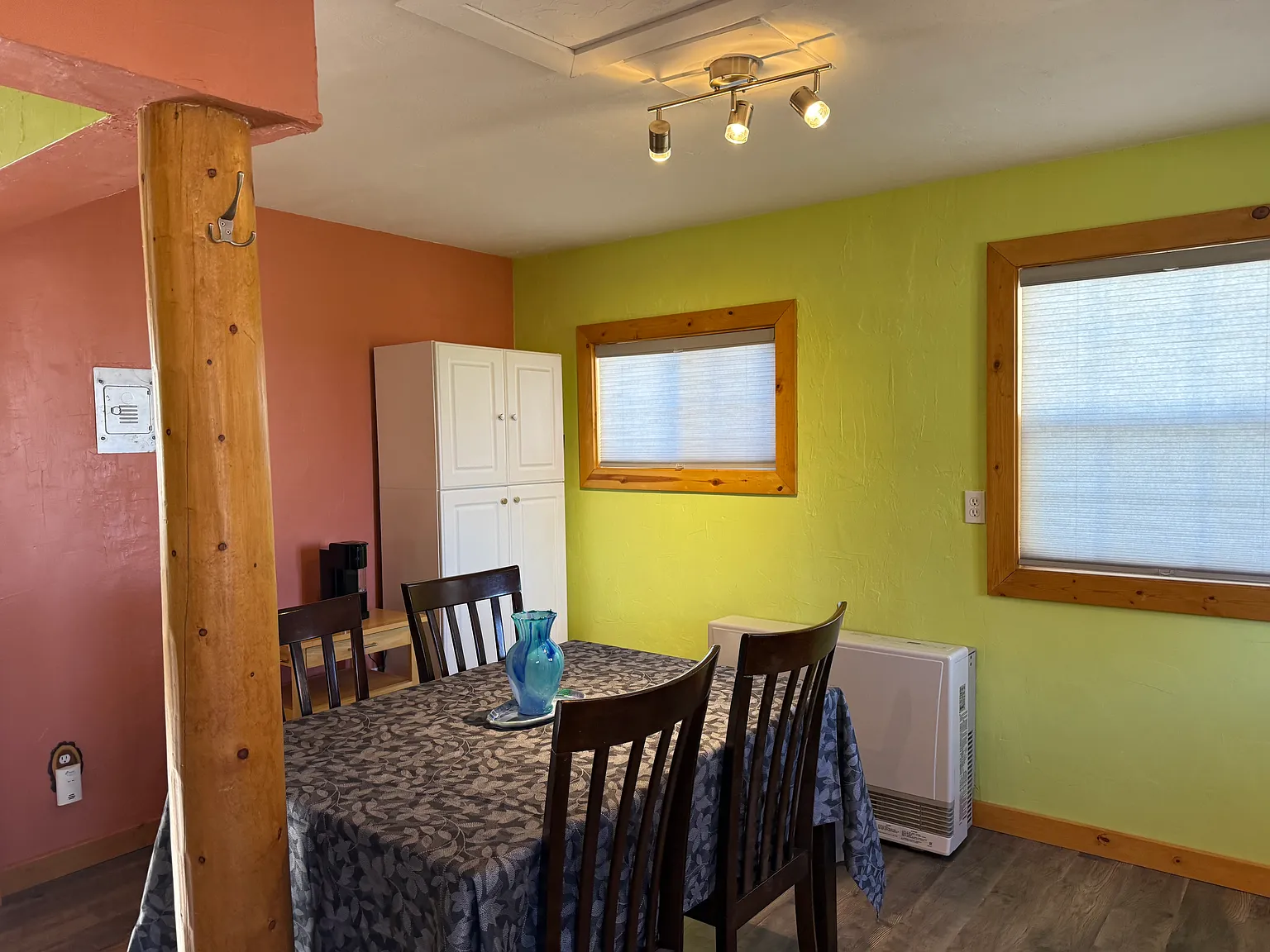 2 bed, 792 sqft, $1,800 — Photo 3