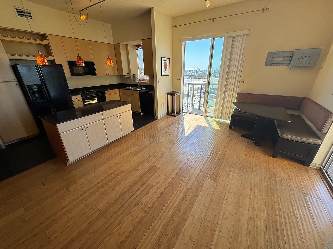 1 bed, 600 sqft, $2,695 — Photo 3