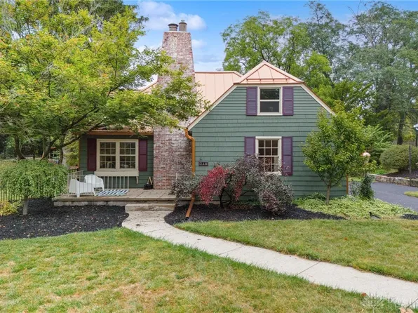 710 Riverside Dr, Springfield, OH 45504