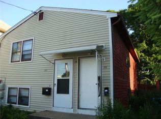 576 Admiral St, Providence, RI 02908
