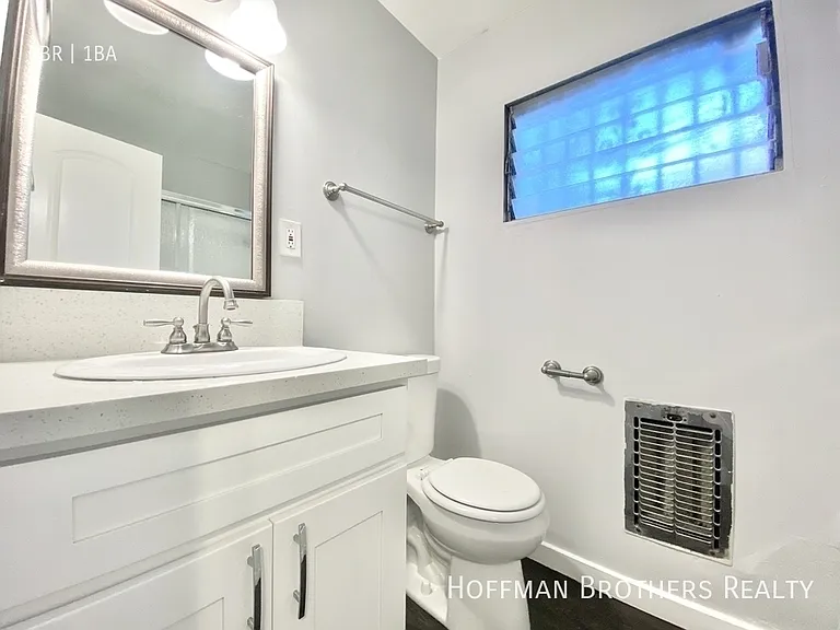 2028 Pennsylvania Ave #9 — Photo 3