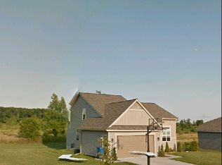 4251 Homestead Dr, Wayland, MI 49348