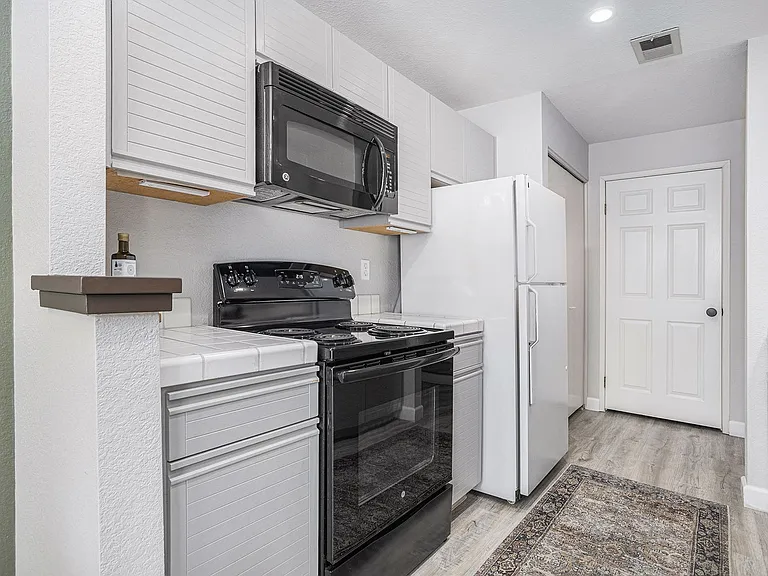 7730 Canyon Meadows Cir #C — Photo 12