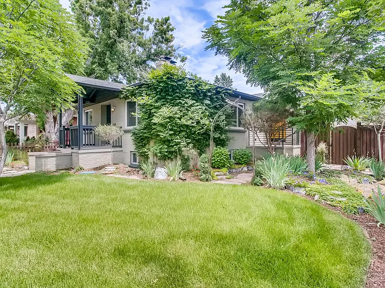 1596 S Lincoln St — Photo 26