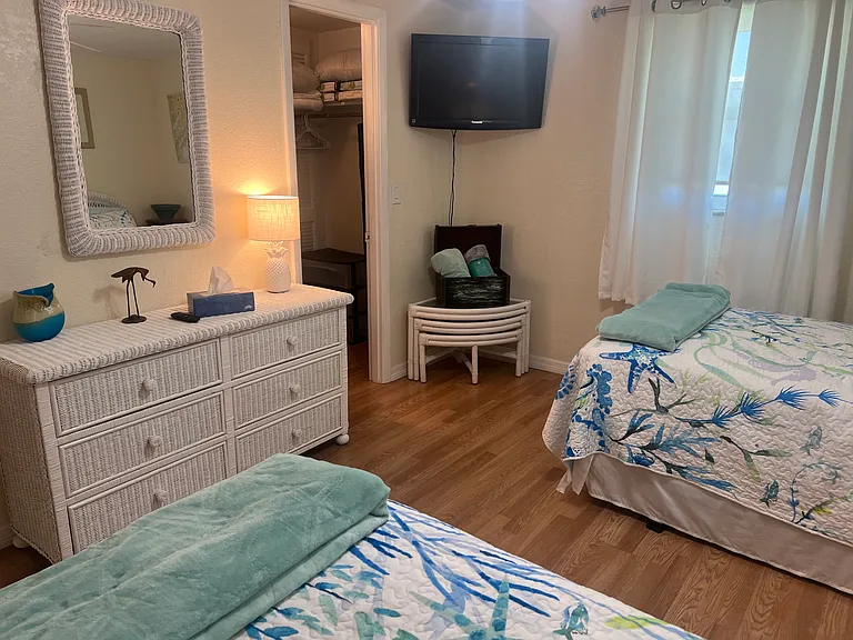 TV in 2nd Bedroom