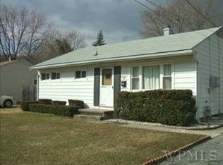 15 Swenson Dr, Wappingers Falls, NY 12590