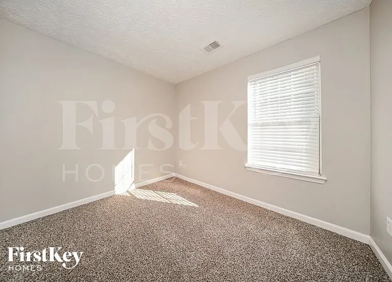 6496 Snowden Dr — Photo 14