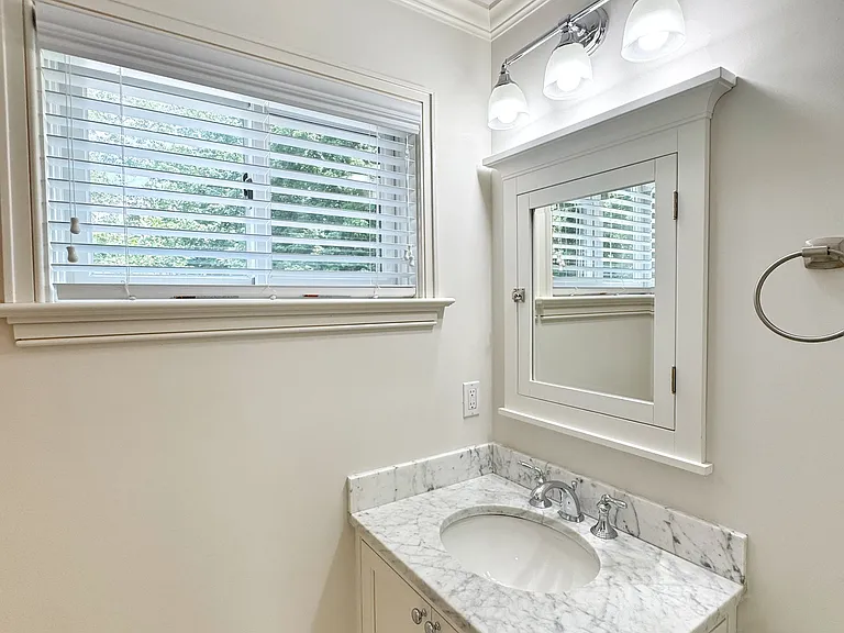 10 Harvann Rd — Photo 21
