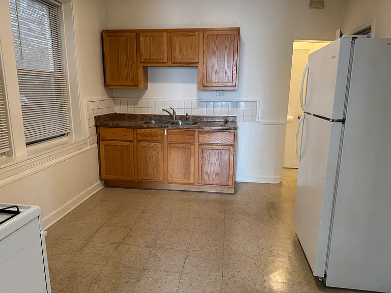 3145 S May St #1F — Photo 7