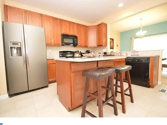 4th image of 4428 Beech Dr