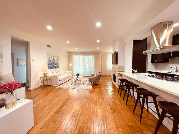 3rd image of 8568 Burton Way