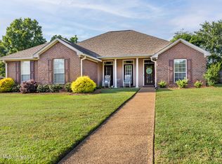 2002 Cross Creek Cv, Brandon, MS 39042