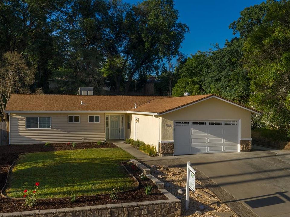 2nd image of 7028 Brayton Ave