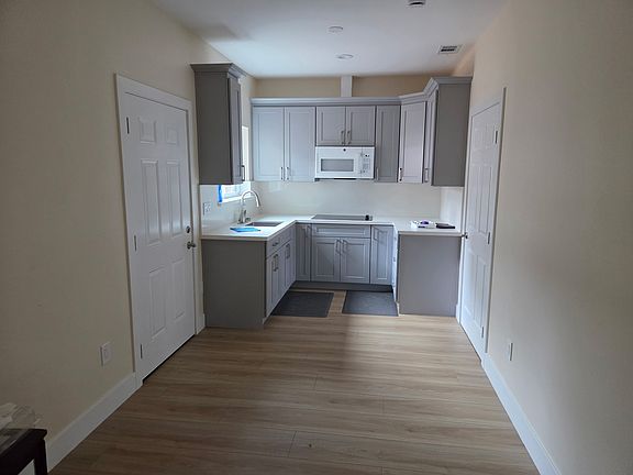 5th image of 2721 Klein Rd