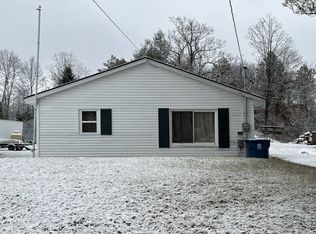 9303 Elizabeth Rd, Houghton Lake, MI 48629