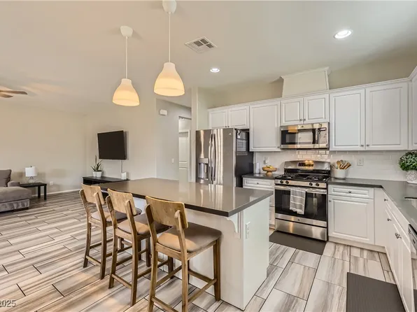 7357 Amesbury St, Las Vegas, NV 89113