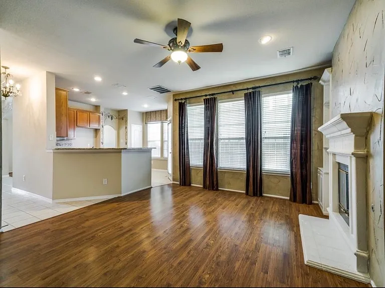 516 Hawken Dr — Photo 13