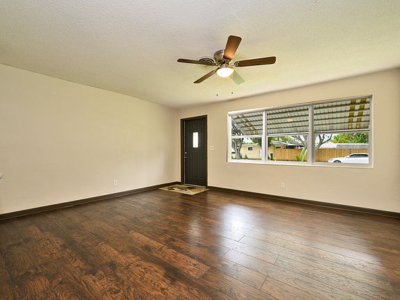 4th image of 5181 SW 95th Ave