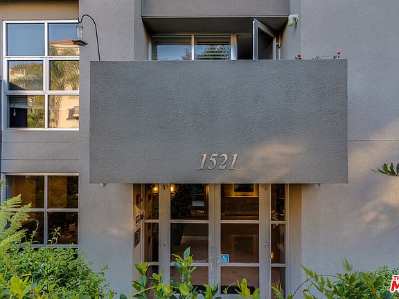 5th image of 1521 Greenfield Ave APT 102
