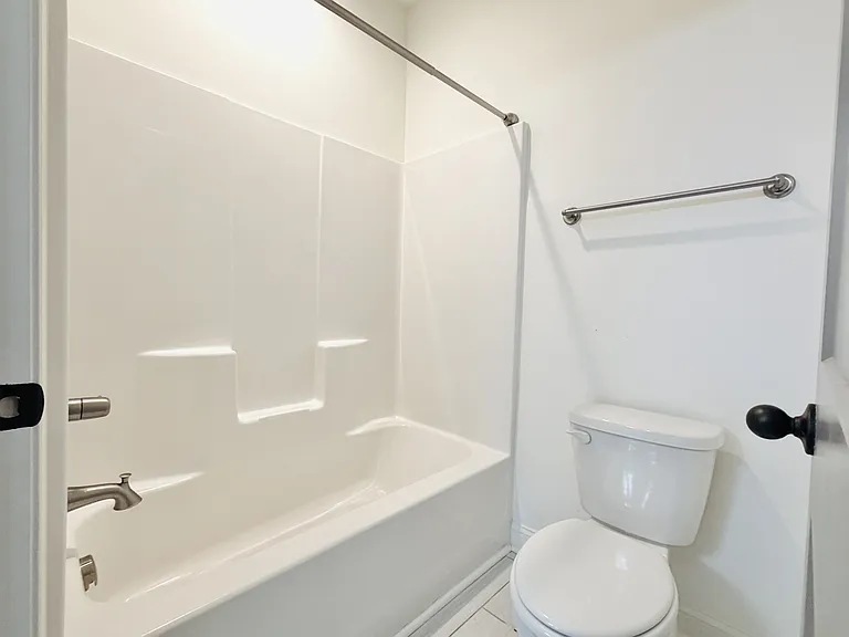 2035 Rosewood Dr #A — Photo 23