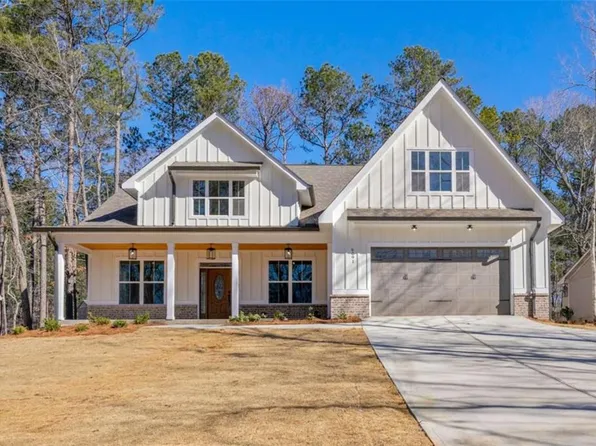 6091 Wayfarer Dr, Villa Rica, GA 30180