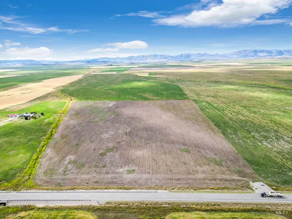 211 W Us Highway 20, Fairfield, ID 83327