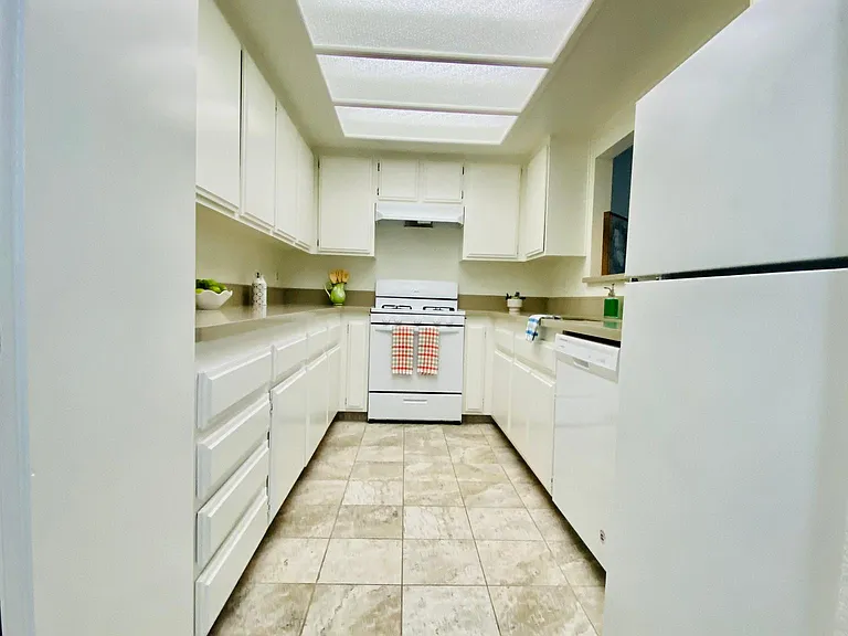 Spacious kitchen.