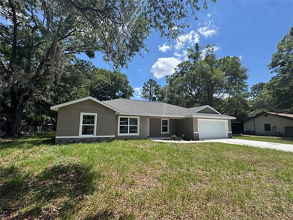 5th image of 8121 SW 202nd Ter