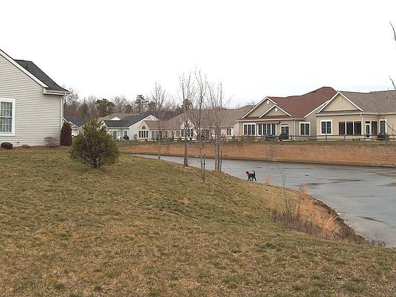 Great location on pond