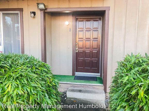5th image of 2266 Redwood St APT B
