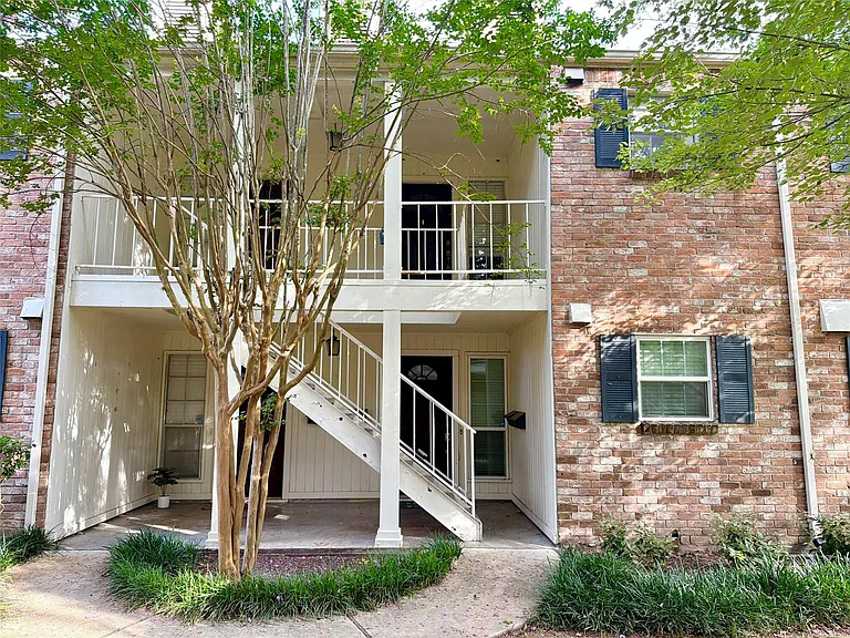 857 Wax Myrtle Ln — Photo 10