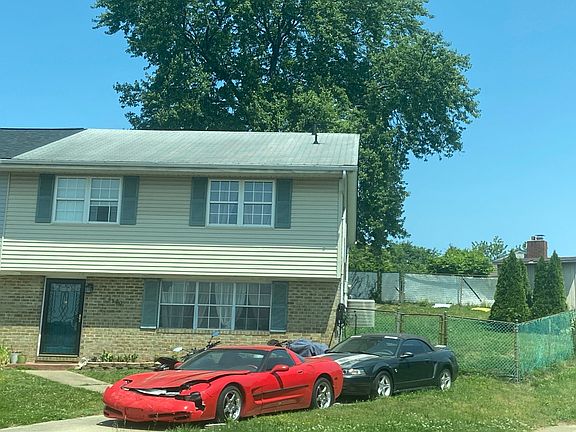 2nd image of 6500 Dolphin Ct