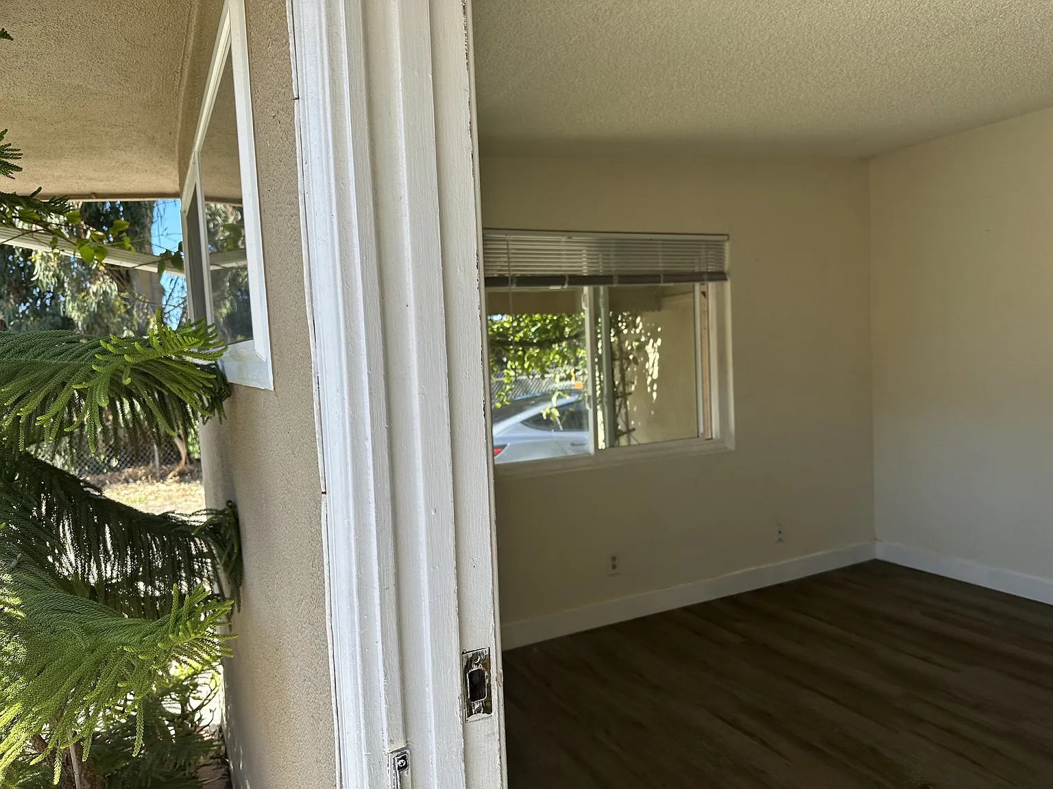 715 - 717 South Cedros Avenue - 717 1/2 — Photo 1