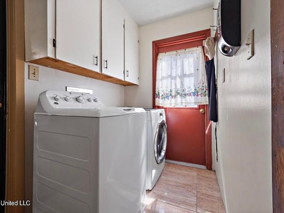 4th image of 4637 Wyndallwood Dr