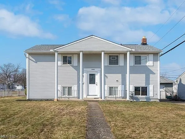 6526 Sandfield Dr, Brookpark, OH 44142