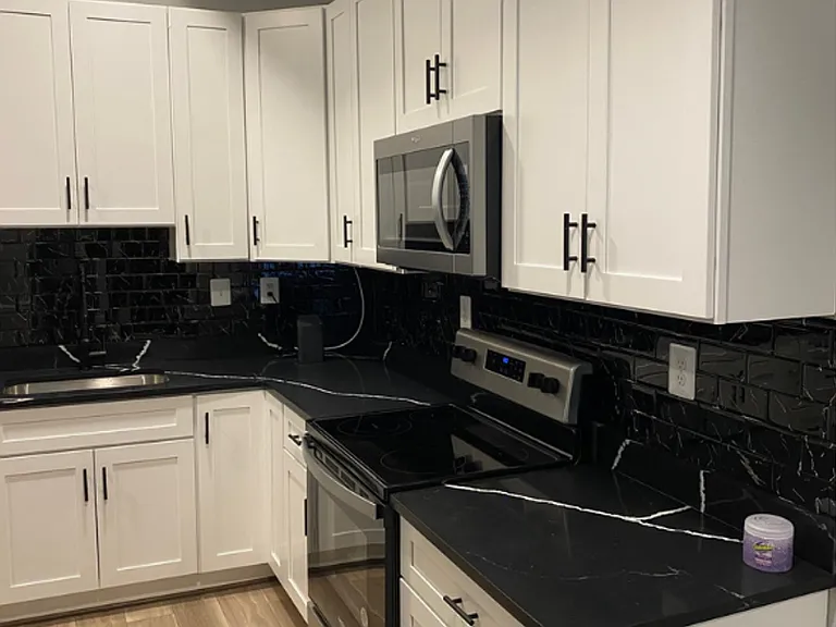 1233 N Luzerne Ave #A-700 — Photo 9