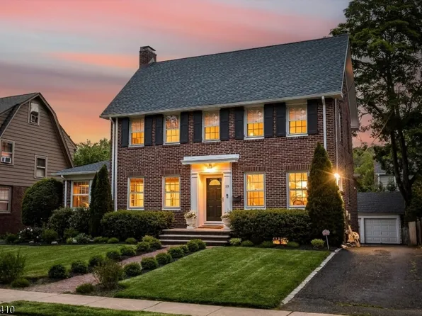39 Kendal Ave, Maplewood Twp., NJ 07040