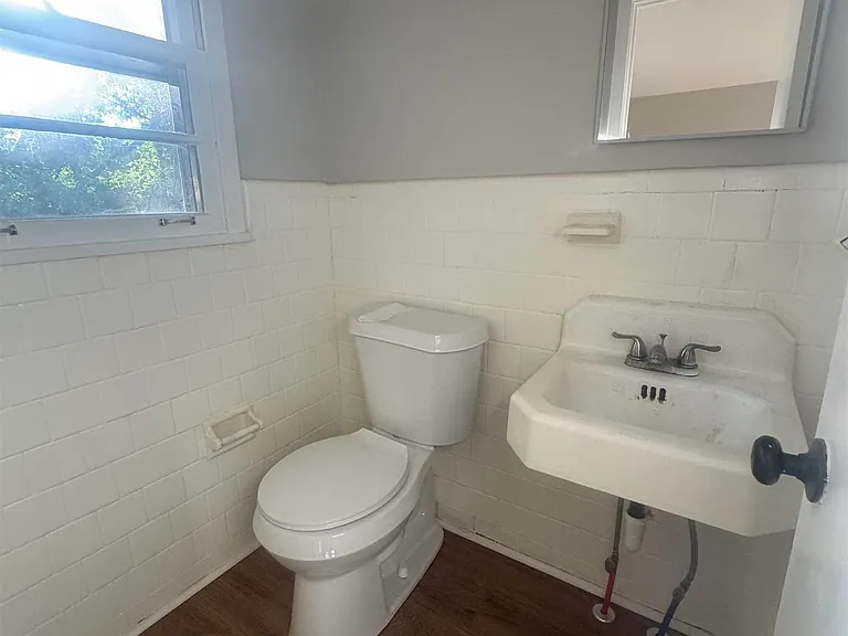 411 Ewing Dr — Photo 31