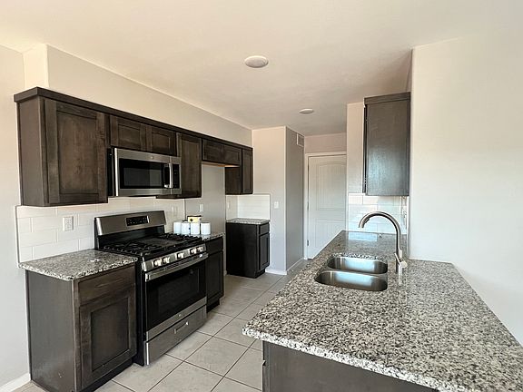 4th image of 11481 Summer Dr #A