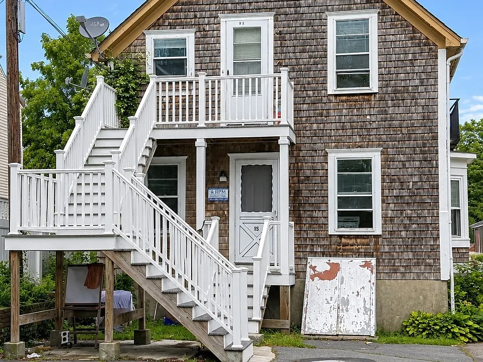 26 Sycamore St #2S