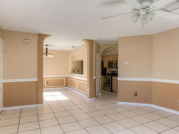 5th image of 546 Kensington Lake Cir #1