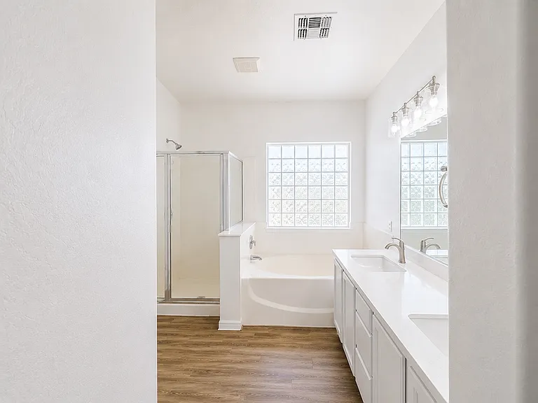 15238 W Custer Ln — Photo 11