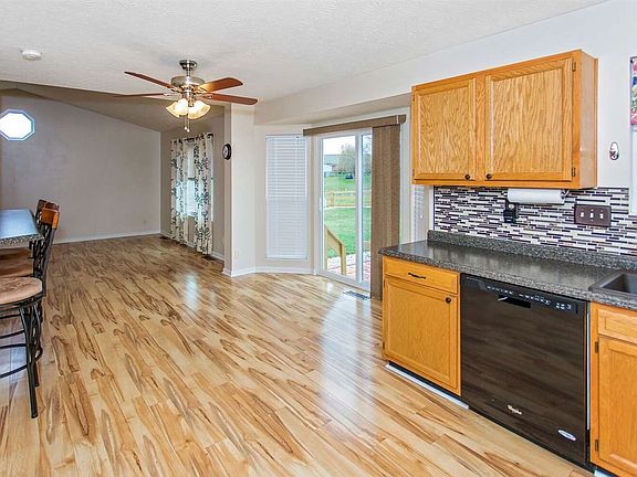 5th image of 6307 Castle Oak Dr