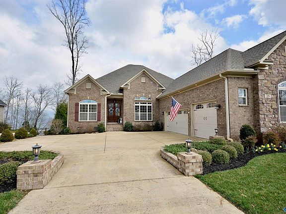 2nd image of 25 Ridge Bluff Cir SE