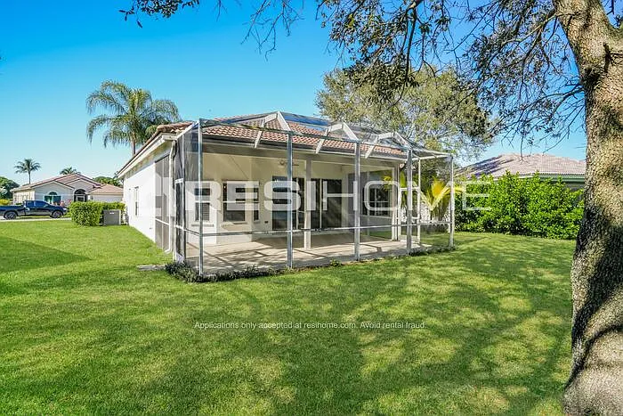 3589 Old Lighthouse Cir — Photo 13