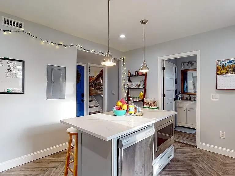 797 State St #2 — Photo 8