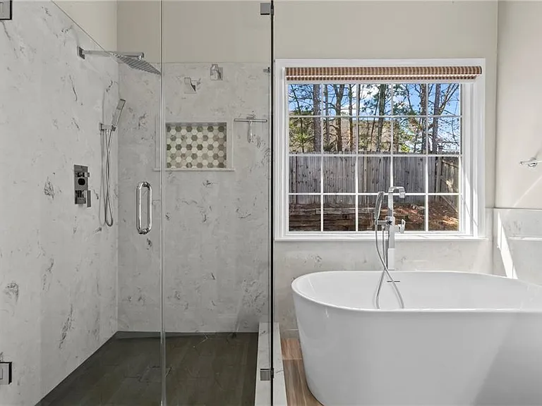 3030 Northcliff Dr — Photo 16