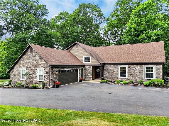 2nd image of 129 Jacobs Ladder Rd
