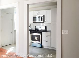 1109 S Peach St, Philadelphia, PA 19143