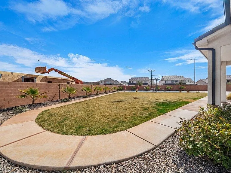 4159 S 490 E — Photo 38